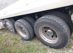 2016 Peterbilt 365   — 18