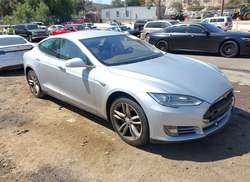 2014 Tesla Model S  
