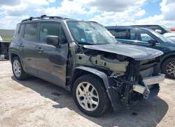 2017 Jeep Renegade Latitude FWD