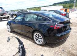 2021 Tesla Model 3 Long Range — 3