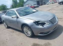 2013 Chrysler 200 Limited