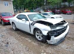 2014 Dodge Challenger SXT