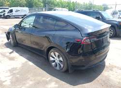 2023 Tesla Model Y AWD/Long Range Dual Motor ALL-Wheel Drive — 3