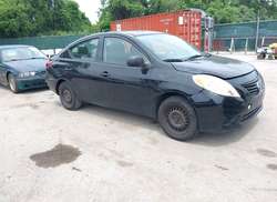 2013 Nissan Versa 1.6 S+