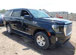 2022 GMC Yukon 4WD Denali