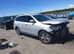 2019 Nissan Pathfinder SV