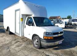 2022 Chevrolet Express Cutaway 4500 VAN