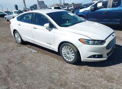 2016 Ford Fusion Hybrid SE