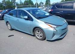2016 Toyota Prius Three