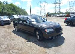 2012 Chrysler 300 Limited
