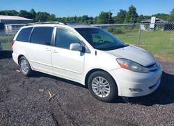 2010 Toyota Sienna XLE