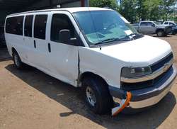 2017 Chevrolet Express 3500 LT