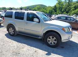 2011 Nissan Pathfinder Silver