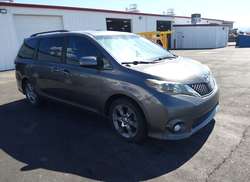 2011 Toyota Sienna SE
