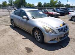 2013 Infiniti G37X  