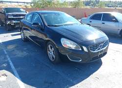 2013 Volvo S60 T5 Platinum