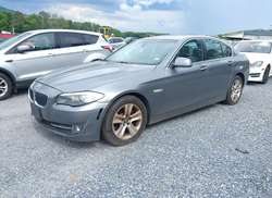 2011 BMW 528I   — 2
