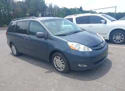 2010 Toyota Sienna XLE