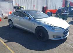 2013 Tesla Model S  