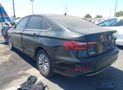 2019 Volkswagen Jetta 1.4T R-Line/1.4T S/1.4T SE — 3
