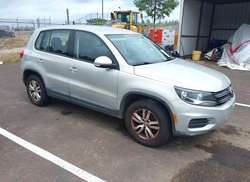 2013 Volkswagen Tiguan S