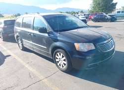 2013 Chrysler Town & Country Touring