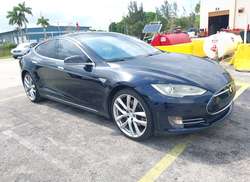 2013 Tesla Model S Performance
