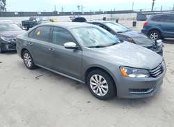 2012 Volkswagen Passat 2.5L S