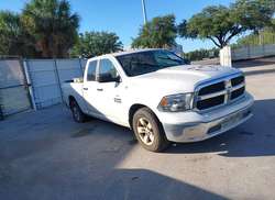 2017 RAM 1500 SLT 4X2 6'4 BOX