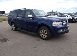 2010 Lincoln Navigator L  