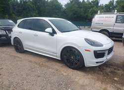 2016 Porsche Cayenne GTS