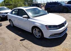 2017 Volkswagen Jetta 1.8T SEL/1.8T SEL Premium
