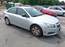 2013 Chevrolet Cruze LS Manual