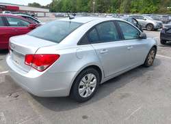 2013 Chevrolet Cruze LS Manual — 4