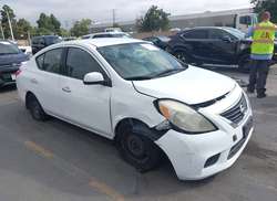 2014 Nissan Versa 1.6 SV