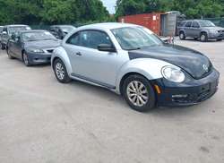 2014 Volkswagen Beetle 2.5L Entry