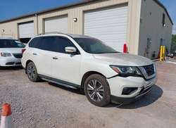 2019 Nissan Pathfinder SL
