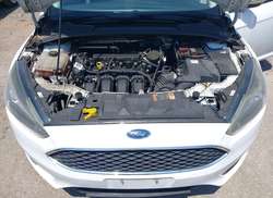2016 Ford Focus SE — 10