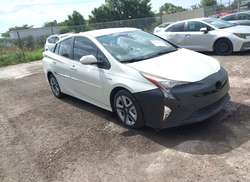 2016 Toyota Prius Four Touring
