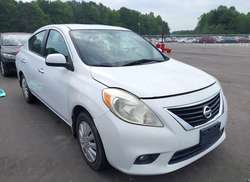 2012 Nissan Versa 1.6 SV