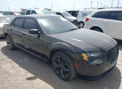 2013 Chrysler 300 Motown