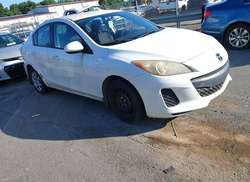 2013 Mazda MAZDA3 I SV