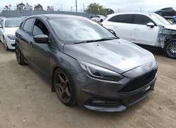 2017 Ford Focus ST  