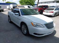 2014 Chrysler 200 Limited